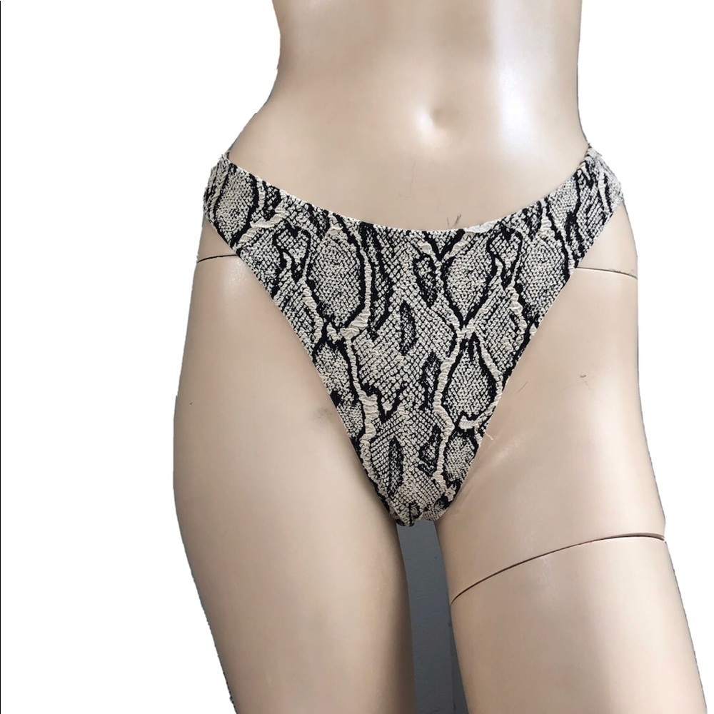 CUPSHE high waist bikini swimsuit bottom animal print size:L